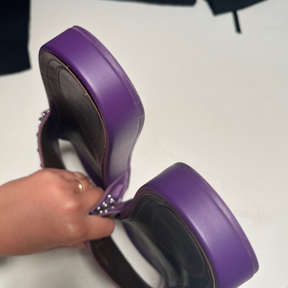 CHANEL Purple Chain Embellished Sandals - Picture 3 of 10